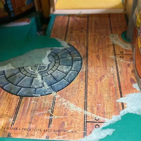 Vintage Fisher Price Little People #993 PLAY FAMILY CASTLE - Picture 14 of 16